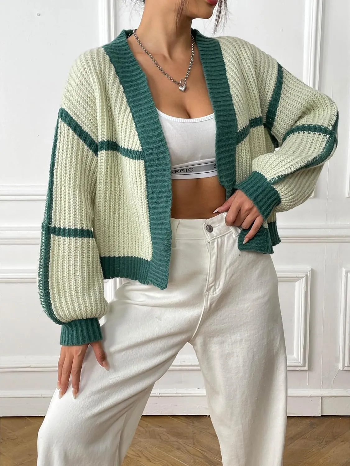 utcoco Women's Cropped Long Sleeve Cardigan Sweaters Casual Loose Open Front Color Block Chunky Knit Sweater Coat