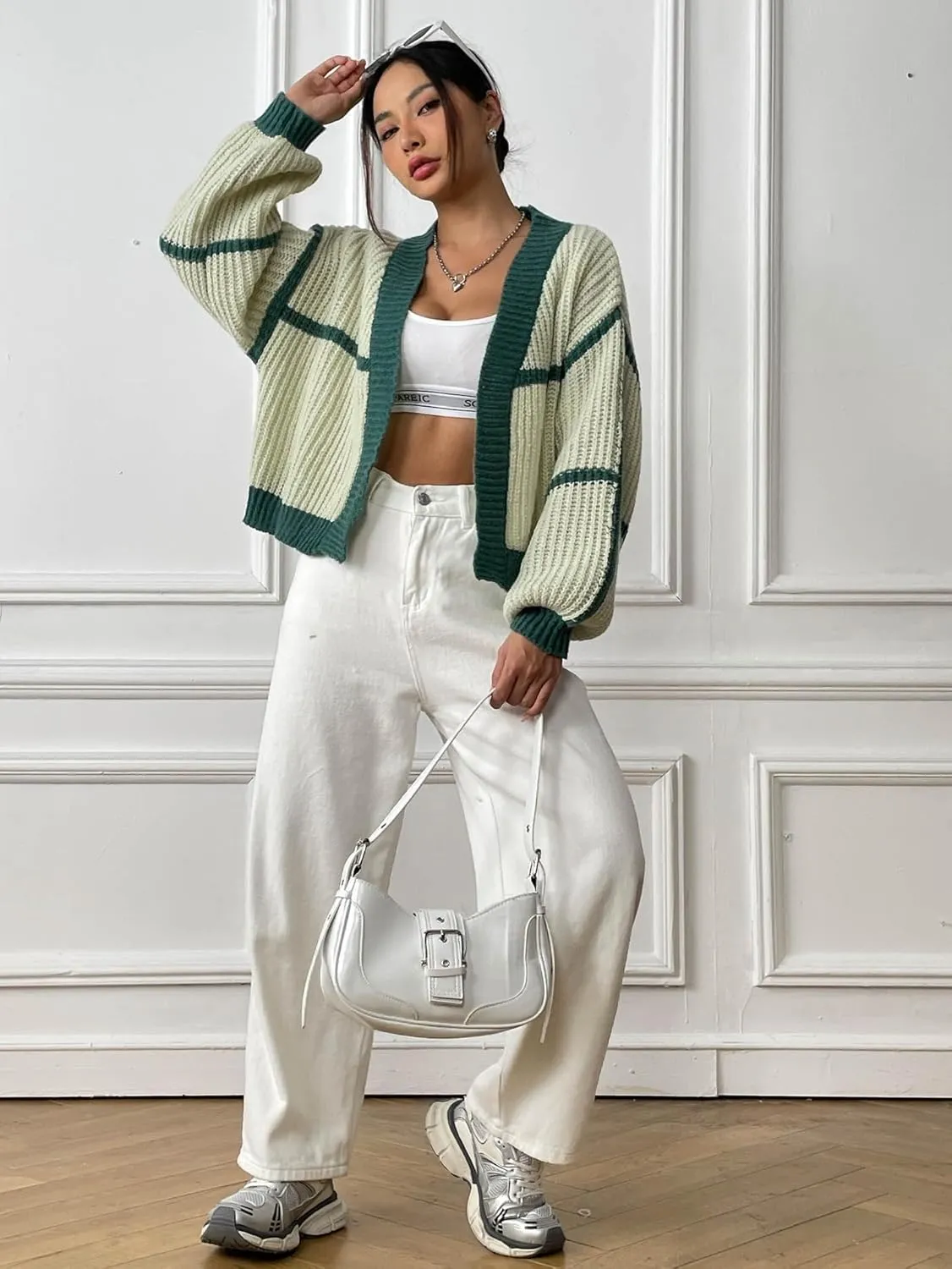 utcoco Women's Cropped Long Sleeve Cardigan Sweaters Casual Loose Open Front Color Block Chunky Knit Sweater Coat