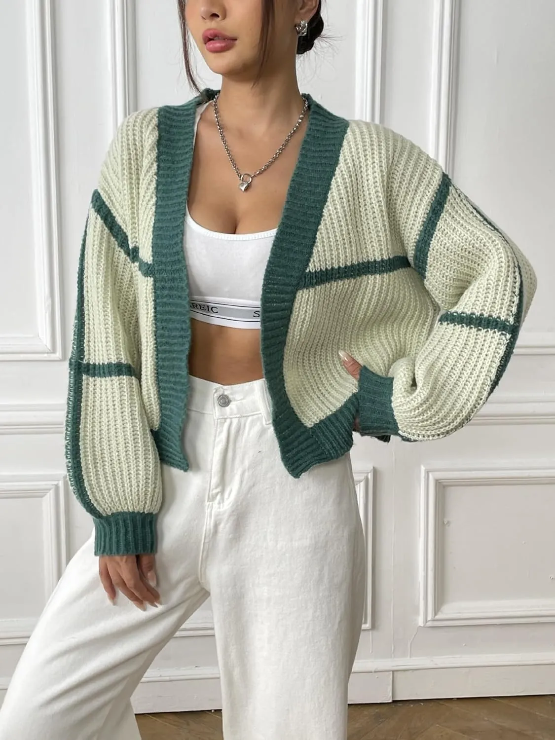 utcoco Women's Cropped Long Sleeve Cardigan Sweaters Casual Loose Open Front Color Block Chunky Knit Sweater Coat